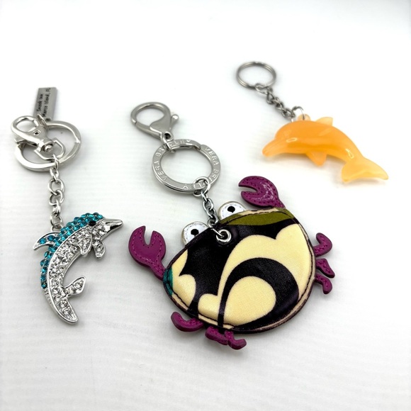 Vera Bradley Coastal Sea Life Keychain Bundle - Lot of 3 (Crab & Dolphins) - Picture 4 of 10